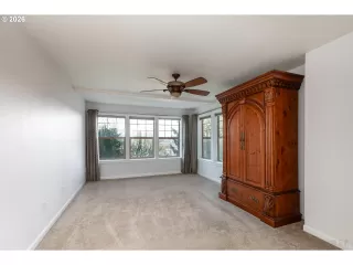 Photo #3: 690172153 Listing 