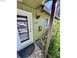 Photo #2: 690222324 Listing 