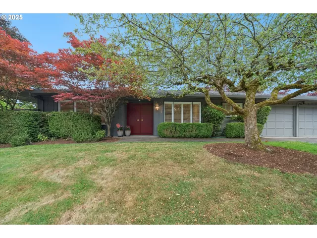 MLS: 690362032 Condo For Sale