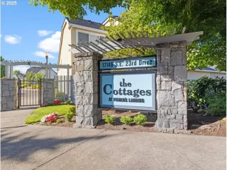 Photo #2: 690745354 Listing