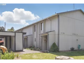 Photo #2: 690803834 Listing