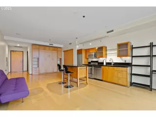 Photo #4: 691532498 Listing 