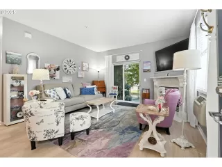 Photo #1: 692086073 Listing 