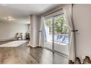 Photo #2: 692138672 Listing