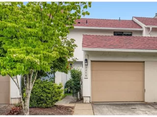 More Details about MLS # 692302126 : 3248 NE 29TH ST