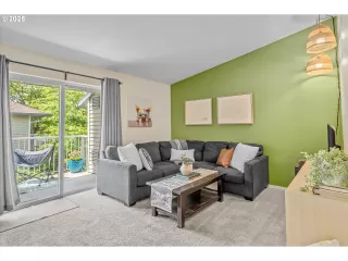 Photo #1: 692407595 Listing