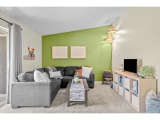 Photo #2: 692407595 Listing