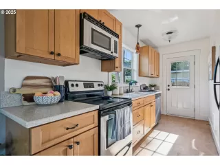 Photo #1: 692642830 Listing