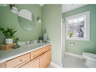 Photo #4: 692642830 Listing