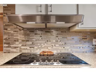 Photo #6: 692645128 Listing