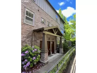 Photo #1: 692774059 Listing 