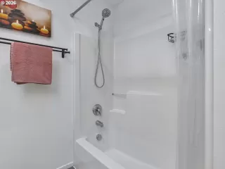 Photo #1: 692795708 Listing 