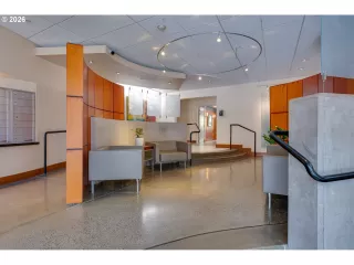 Photo #3: 693068515 Listing