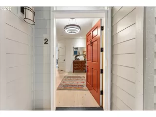 Photo #2: 693438674 Listing