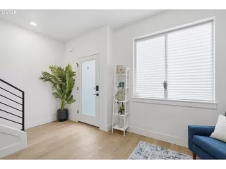 Photo #2: 693920452 Listing 