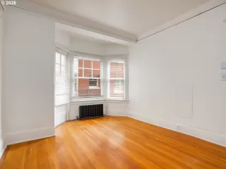 Photo #3: 694511717 Listing 