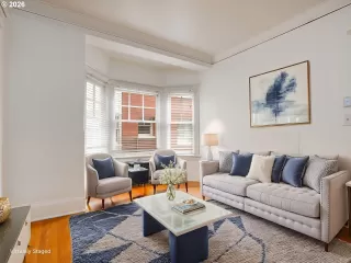 Photo #4: 694511717 Listing 