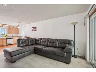 More Details about MLS # 695344887 : 2710 SE 138TH AVE #47