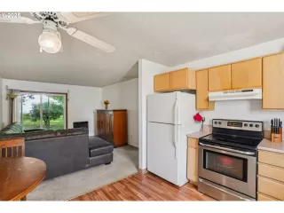 Photo #3: 695344887 Listing