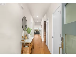 Click for more information on MLS # 695421688 : 4824 N MISSOURI AVE More Details about MLS # 695421688 : 4824 N MISSOURI AVE