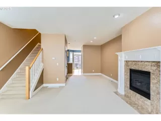 Photo #6: 695846196 Listing 