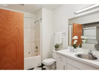 Photo #1: 696763279 Listing