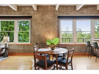 Photo #3: 696763279 Listing