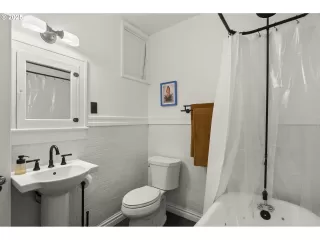 Photo #2: 697173382 Listing 