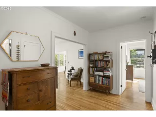 Photo #4: 697173382 Listing 