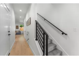 Photo #4: 697240528 Listing 