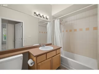 Photo #1: 698005865 Listing