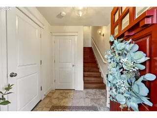 Photo #2: 698606261 Listing