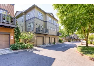 Photo #3: 698859523 Listing 