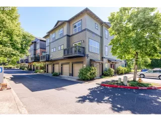 Photo #4: 698859523 Listing 