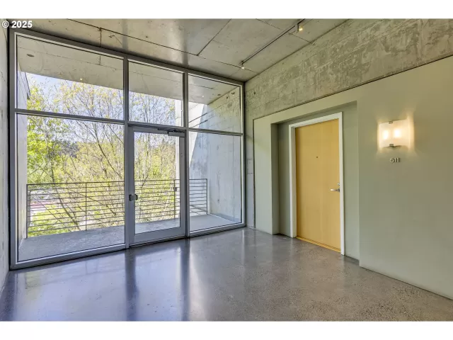 MLS: 698960886 Condo For Sale