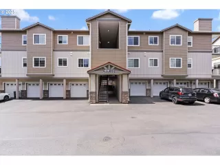 Photo #2: 699195327 Listing