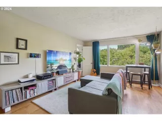 More Details about MLS # 699455245 : 1406 NE 21ST AVE