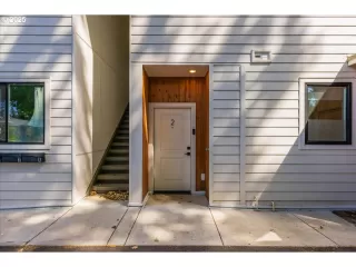 Photo #4: 699470145 Listing