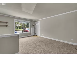 Photo #2: 699535185 Listing