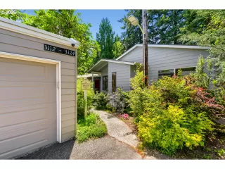 Photo #4: 699607499 Listing 