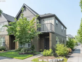 Click for more information on MLS # 699607721 : 2805 SE 16TH AVE More Details about MLS # 699607721 : 2805 SE 16TH AVE