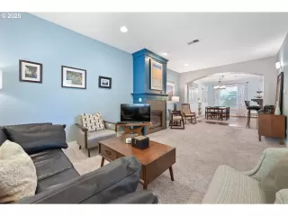 Photo #4: 699607721 Listing 