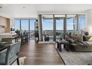 Photo #4: 699693899 Listing