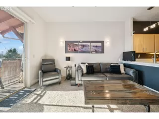 Photo #6: 699854507 Listing 