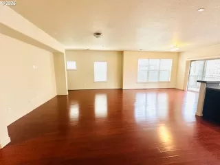 Photo #1: 700619481 Listing 