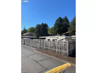 Photo #5: 700906016 Listing 