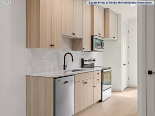 Photo #3: 701193702 Listing 