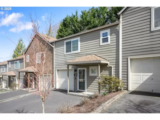 MLS: 701267928 Condo For Sale