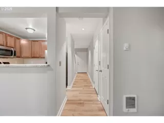 Photo #3: 701267928 Listing 