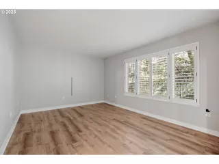 Photo #4: 701267928 Listing 